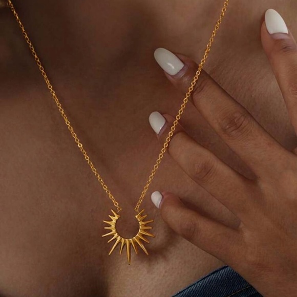 Jewelry - Sunburst geometric pendant necklace waterproof